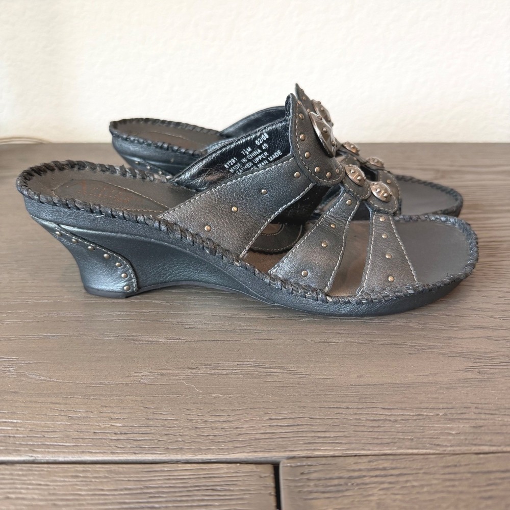 Clarks Black Leather Studded Wedge Sandals Mules Metallic Boho Casual Womens 7.5